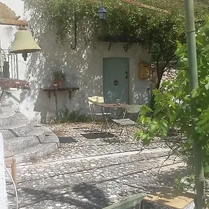 Dans Hameau Provencal Allauch