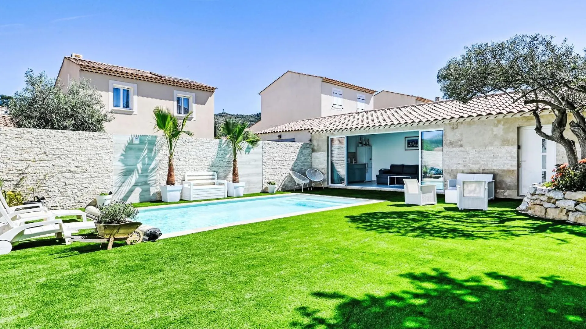 Holiday Home La Perle D'Allauch By Interhome  Allauch